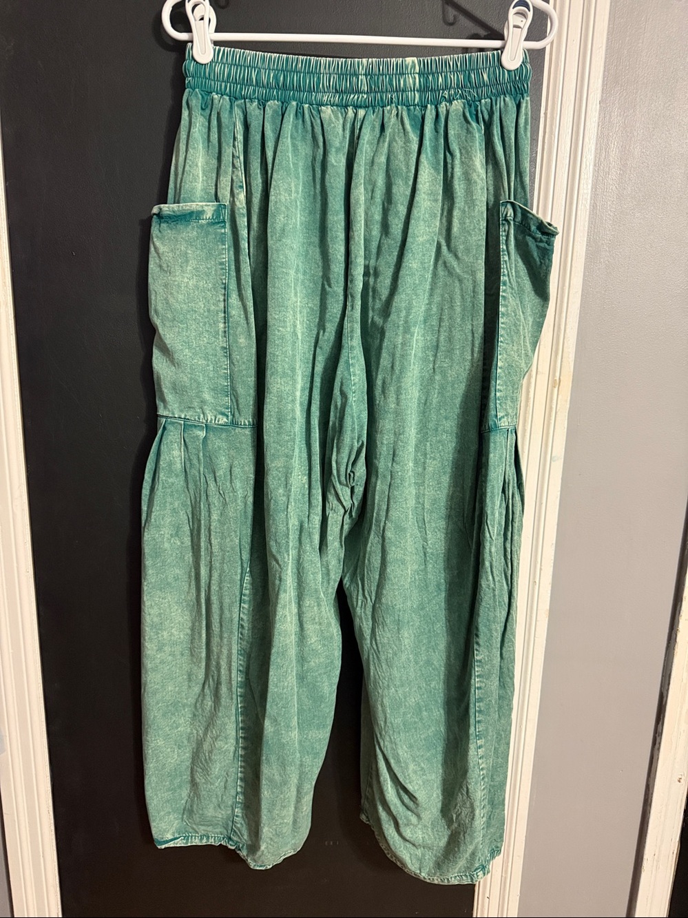 Oli + Hali Acid Green Balloon Pants Size: L Inseam: 25” - Picture 2 of 7
